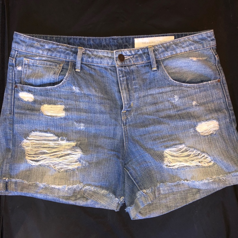 Treasure & Bond shorts
